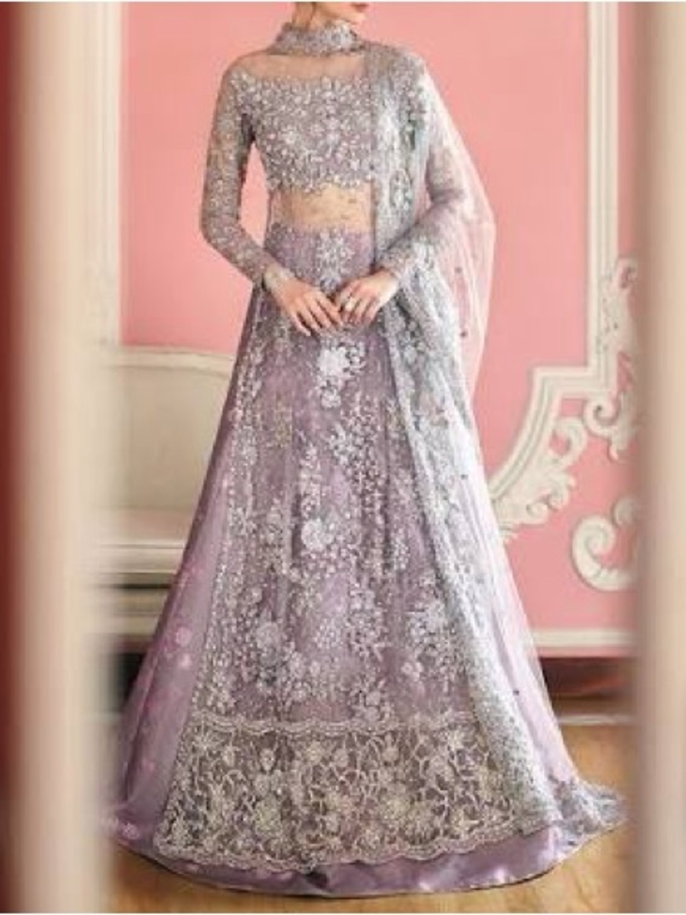 MUSHQ - Valarie
Embellished Sheer Long-Sleeve Lavender Evening Dress